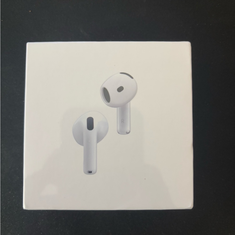 Apple AirPods 4